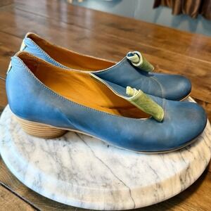 Vladi Venetian Art Leather Shoes Women EU 38 Kitten Heel Blue Green Willy Wonka